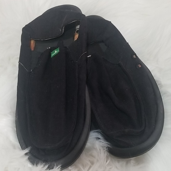 Sanuk Men's all black slip ons canvas 7 new - Picture 1 of 4